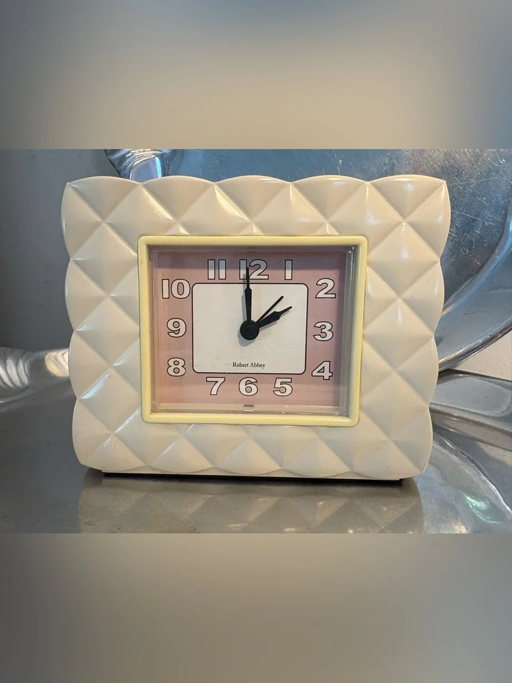 Robert Abbey clock 1980s 1950s pink and white vintage good condition alarm